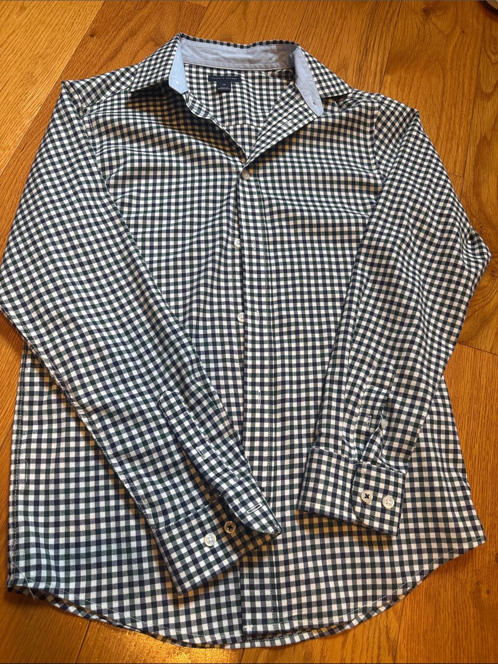 *BARELY WORN* Boys Tommy Hilfiger Green and White Gingham Button-Down Shirt